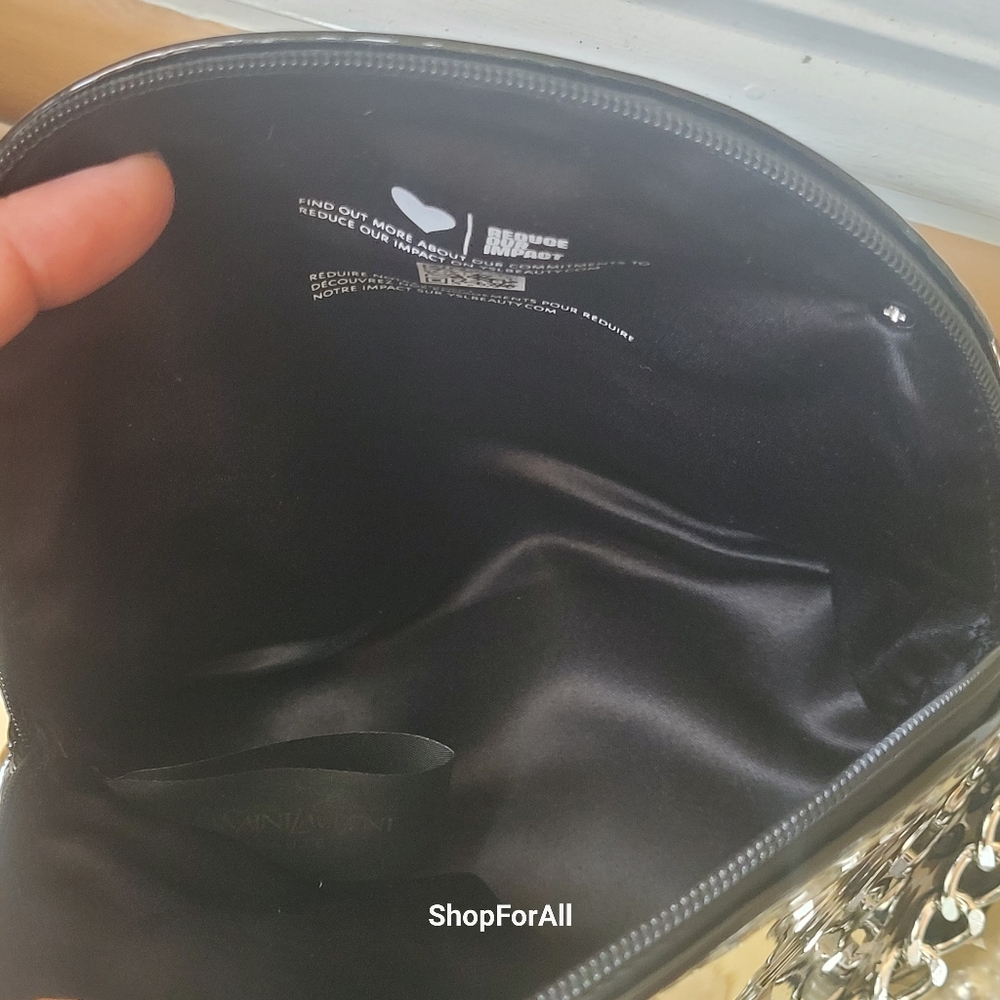 Yves Saint Laurent - Picture 5 of 16